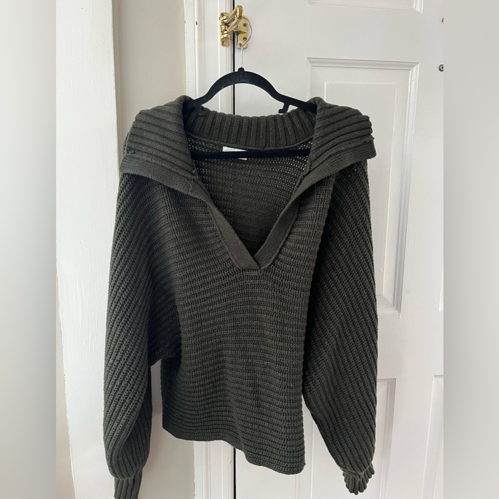 Cozy Green V-Neck Sweater